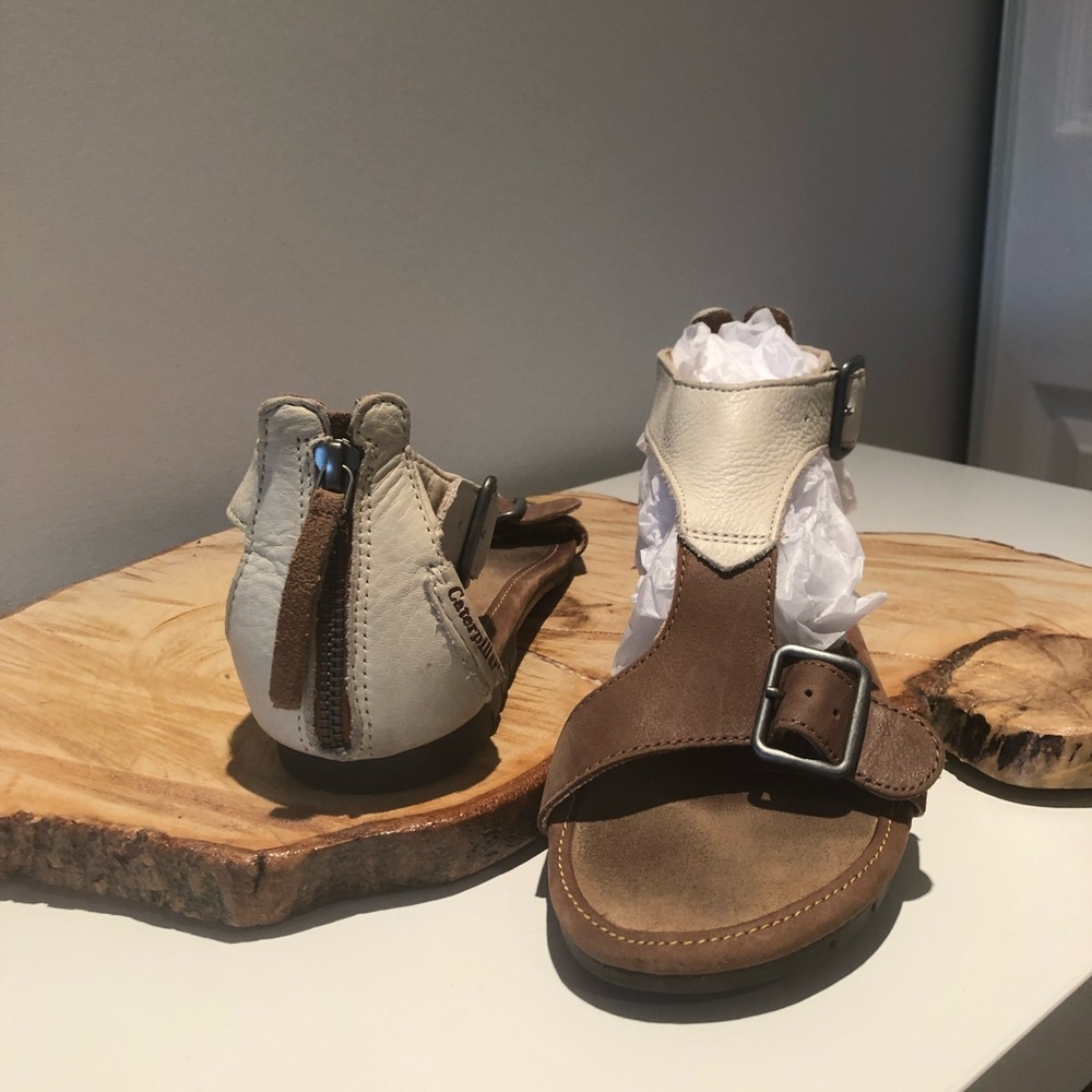 CATAPILLAR White and Tan Leather Sandals. Size 8